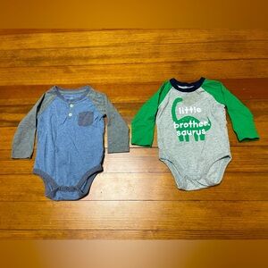 Baby GAP Baseball Tee Style & Dinosaur Long Sleeve Bodysuits Size 6-12 Months